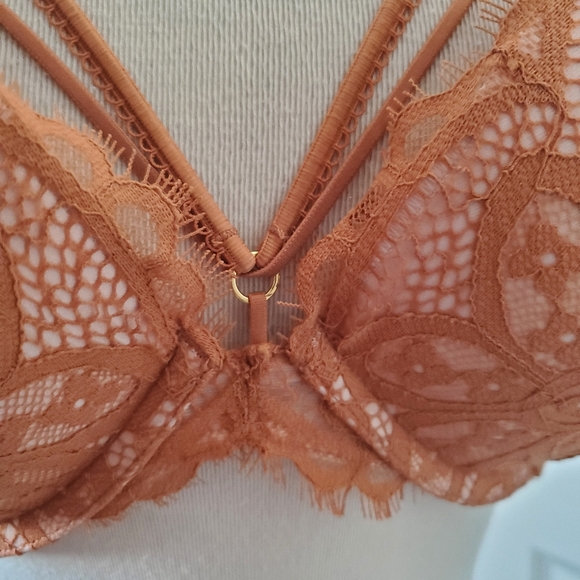 Victoria's Secret Very Sexy Push Up Underwire Tan Lace Bra Women's 36D - Picture 3 of 15